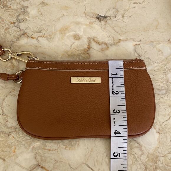 Calvin Klein Leather Wristlet Wallet - Picture 12 of 12
